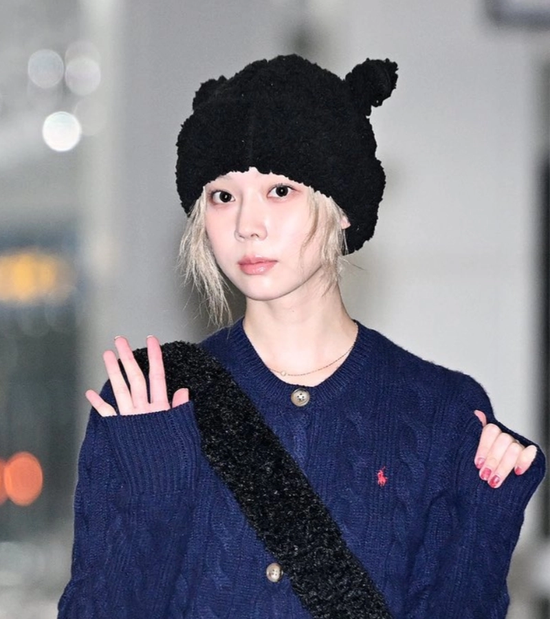 YEGG★韓国★人気★Piercing wing scarf hat - 4 colors Grey Knitted Scarf Hat | Yujin - IVE - Fashion Chingu