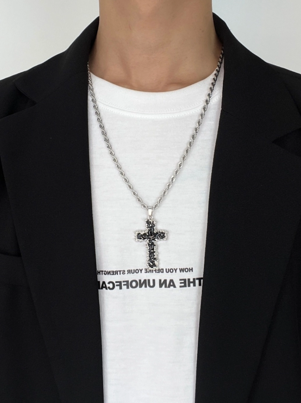 Black Cross Pendant Necklace | San - ATEEZ - Fashion Chingu