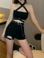 ★aespa 着用★【送料0/関税0】TUOMIO STRAPPY SKIRT PANTS Black Cross-Straps Halter Crop Top | Winter - Aespa