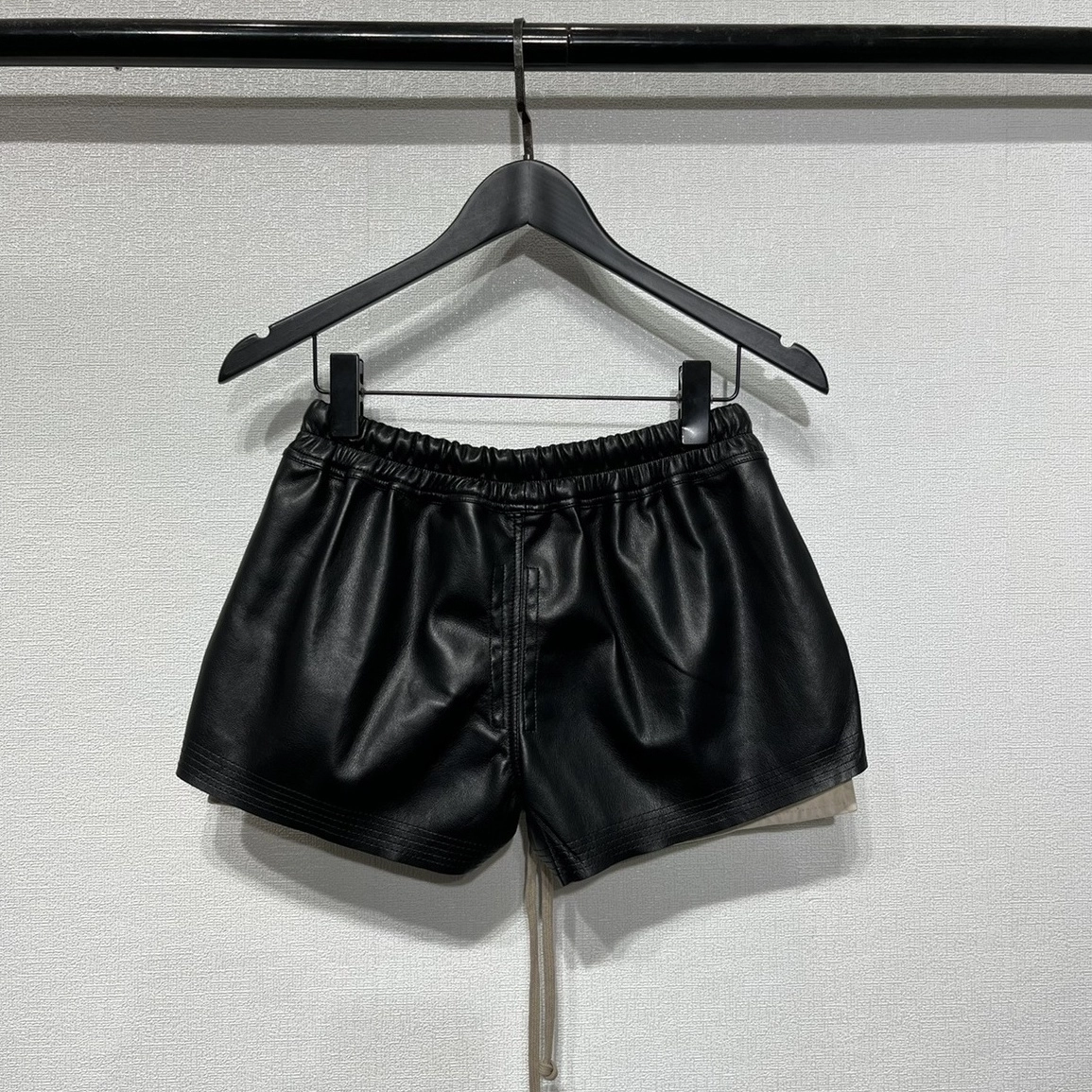 Black Drawstring Faux Leather Shorts | Karina - Aespa