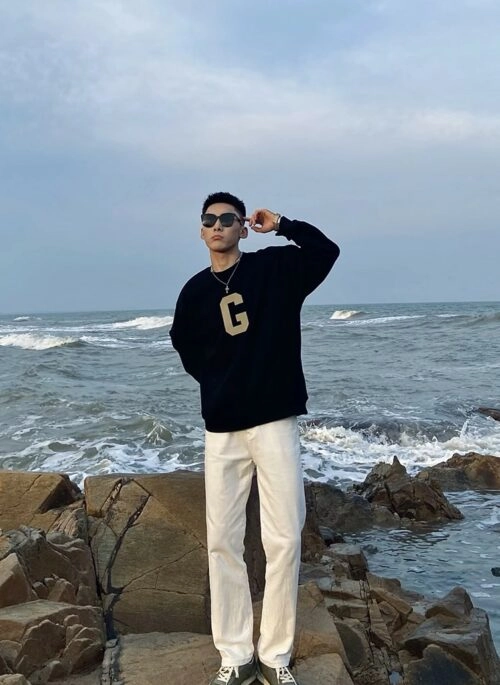 Black Letter G Print Sweatshirt | Jimin – BTS