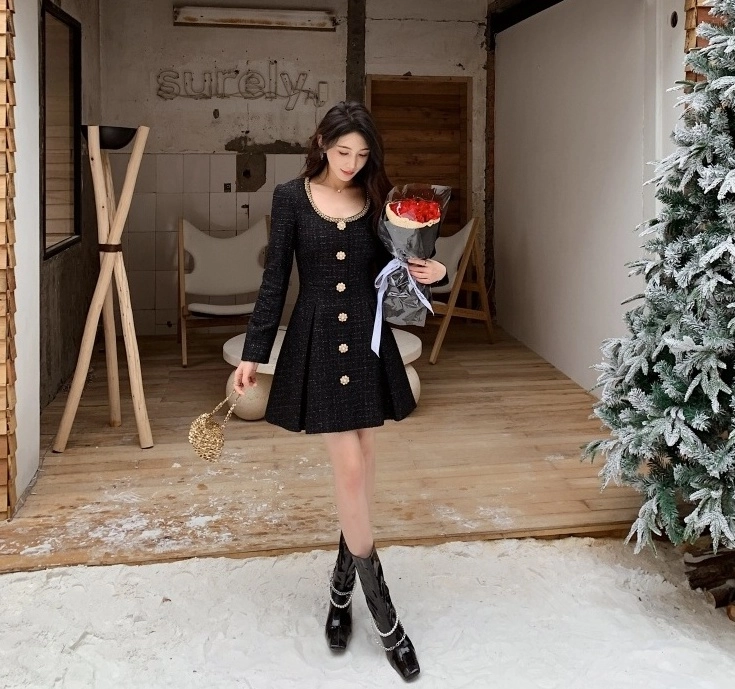 Black Tweed Flower Buttons Dress | Kang Bit Na - The Judge