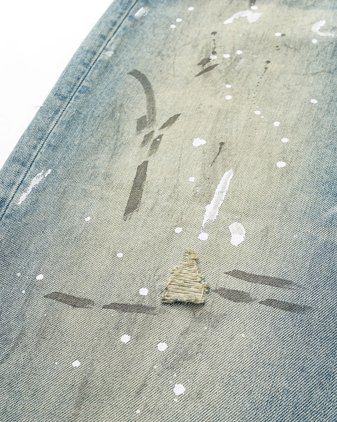 dydoshop HeavenSent Loose jeans シズニルック SMOKE RISE Hillside Taped Stack Jeans JP24113SK-BLUE - Shiekh