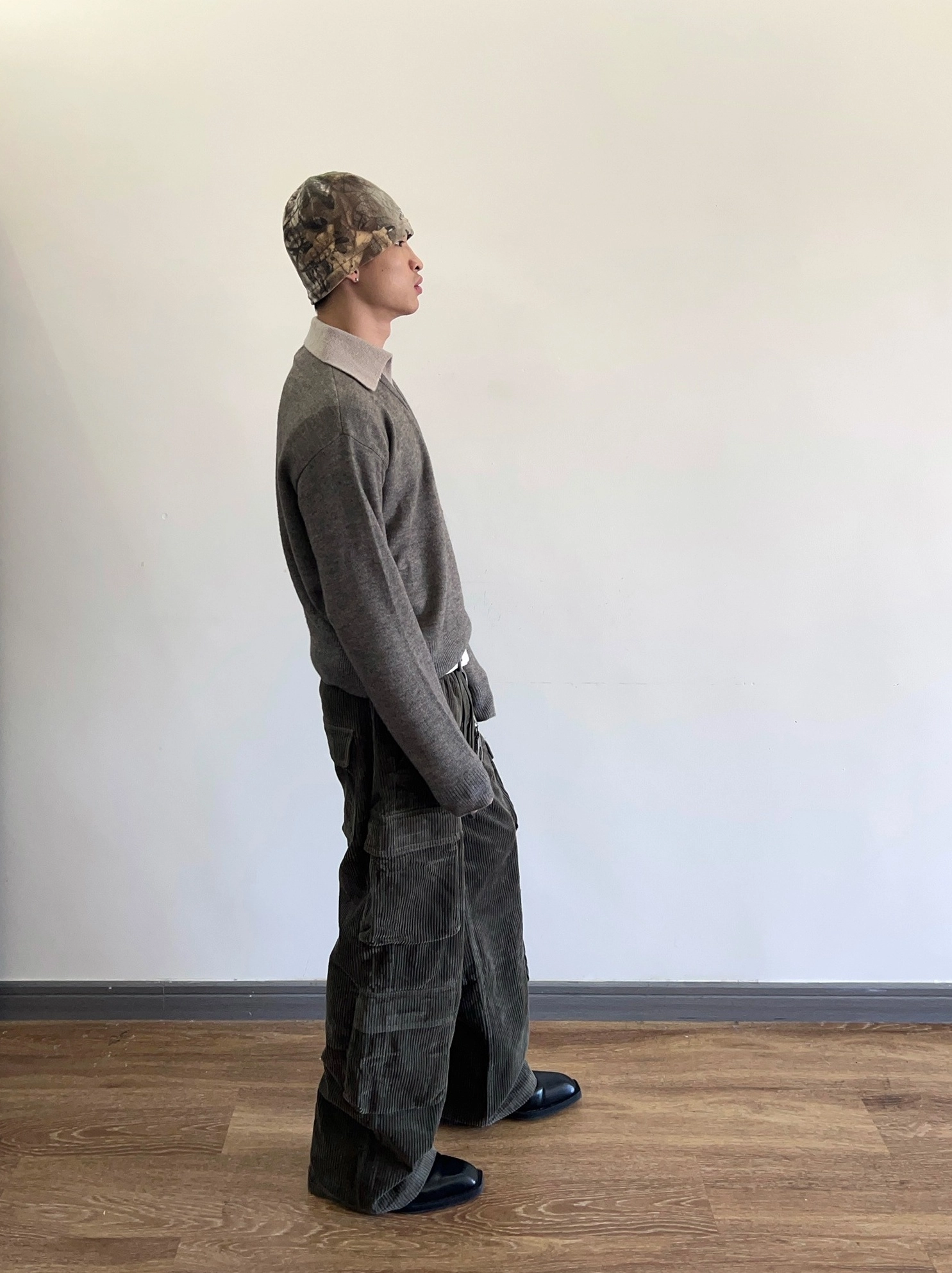 Green Corduroy Multi-Pocket Pants | Jongho - ATEEZ - Fashion