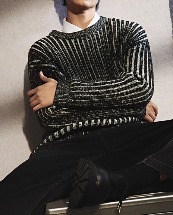 Grey Ribbed Gradient Sweater | Wonwoo - Seventeen - Fashion