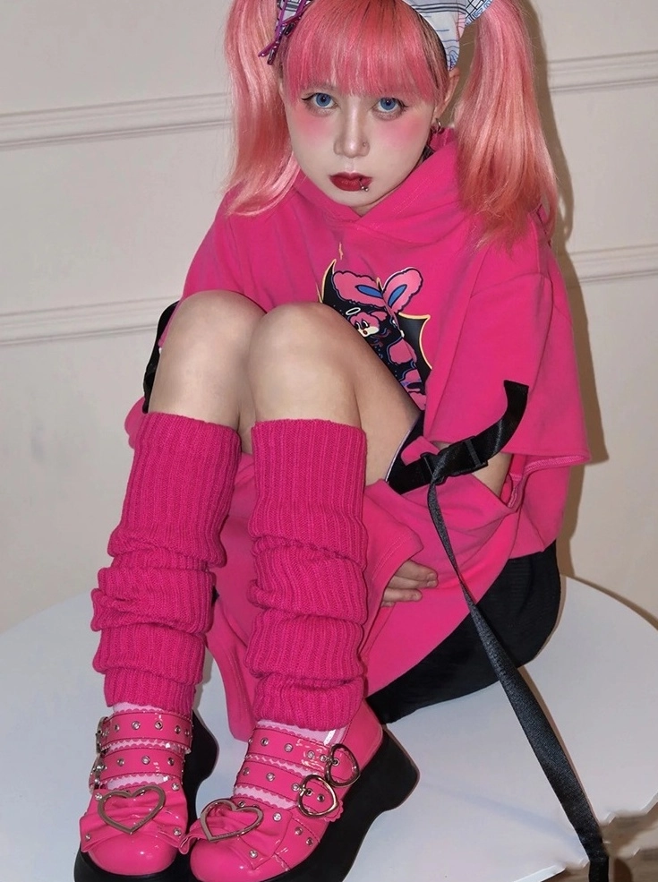 Pink Ribbed Knit Leg Warmers | Ahyeon - BabyMonster - Fashion Chingu