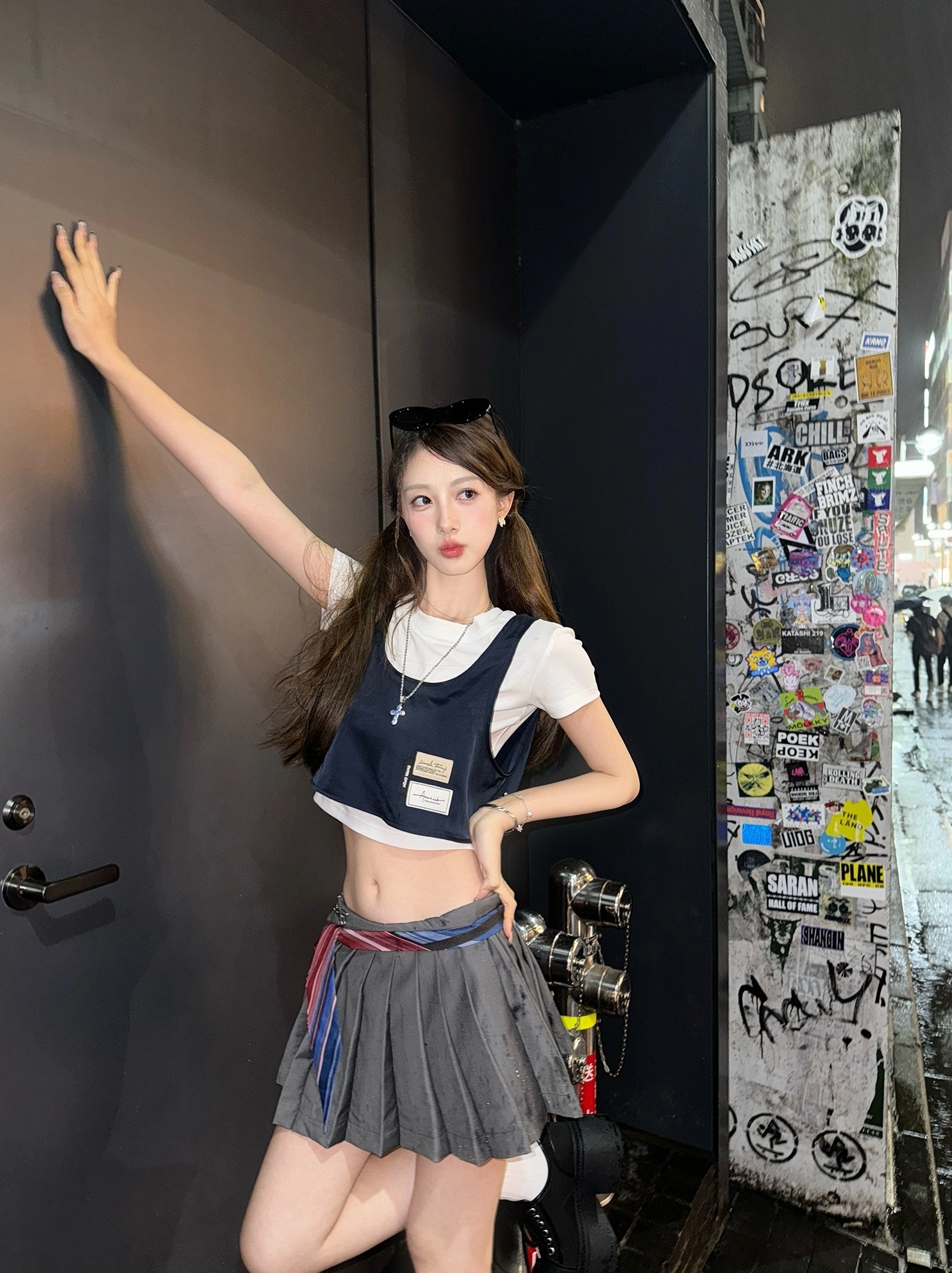 [BLACKPINK ジェニー着用]★THEOHYOU★TOP LAYERED T-SHIRTS★ White And Blue Layered T-Shirt | Jennie - BlackPink