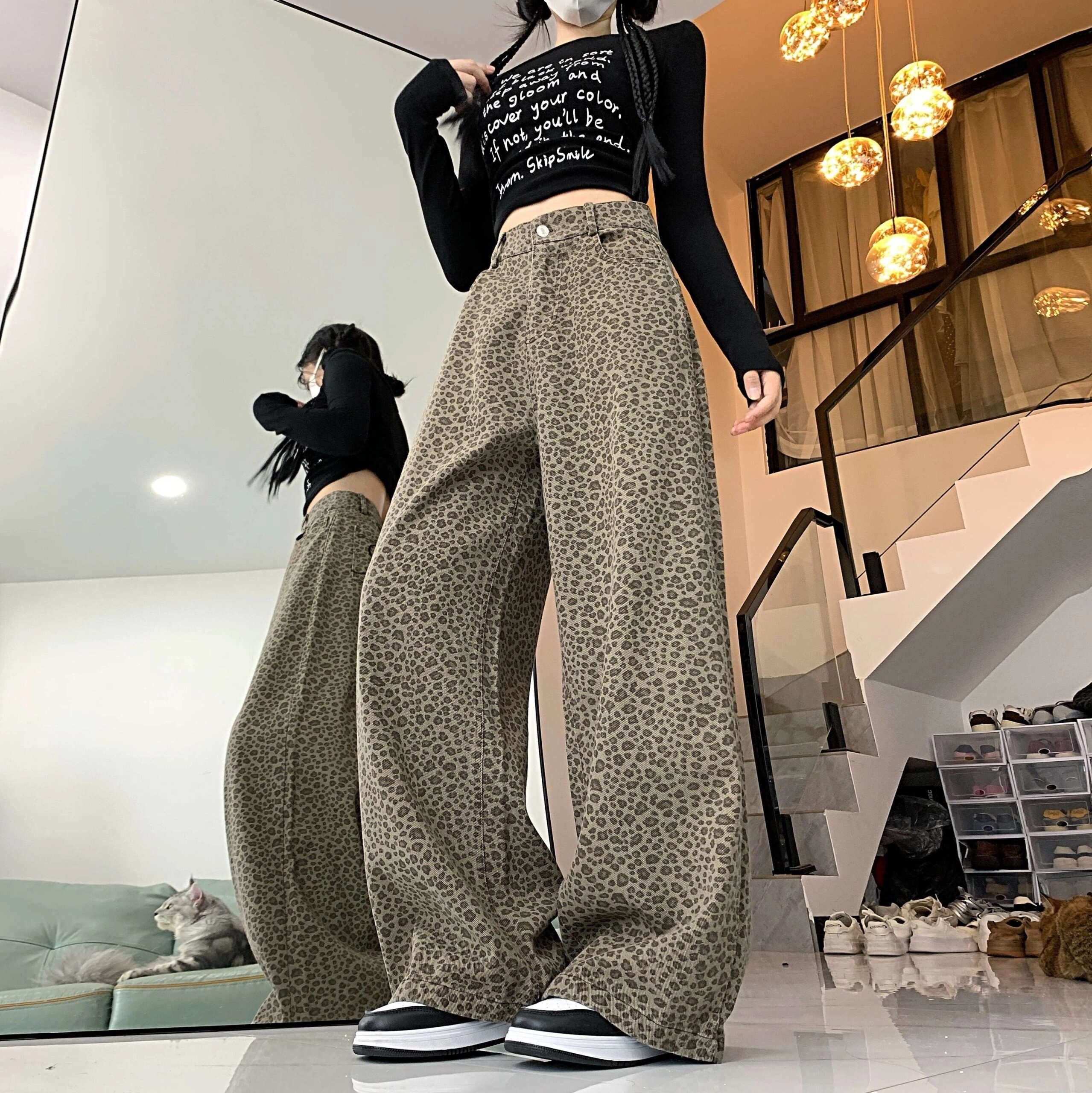 【GATELESS】SMUDGING PANTS ★BLACKPINKジェニー着用★ Ordes】LEOPARD STRAIGHT PANTS◇ BLACKPINK ジェニー着用