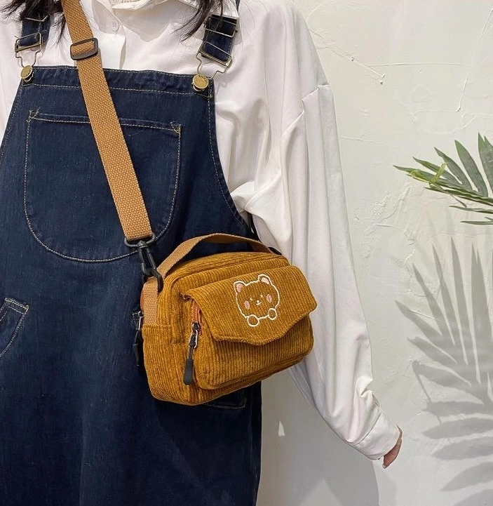 [ NERDY ]★韓国人気★FLUFFY CROSS BAG NERDY ]☆韓国人気☆FLUFFY CROSS BAG (NERDY/ショルダーバッグ