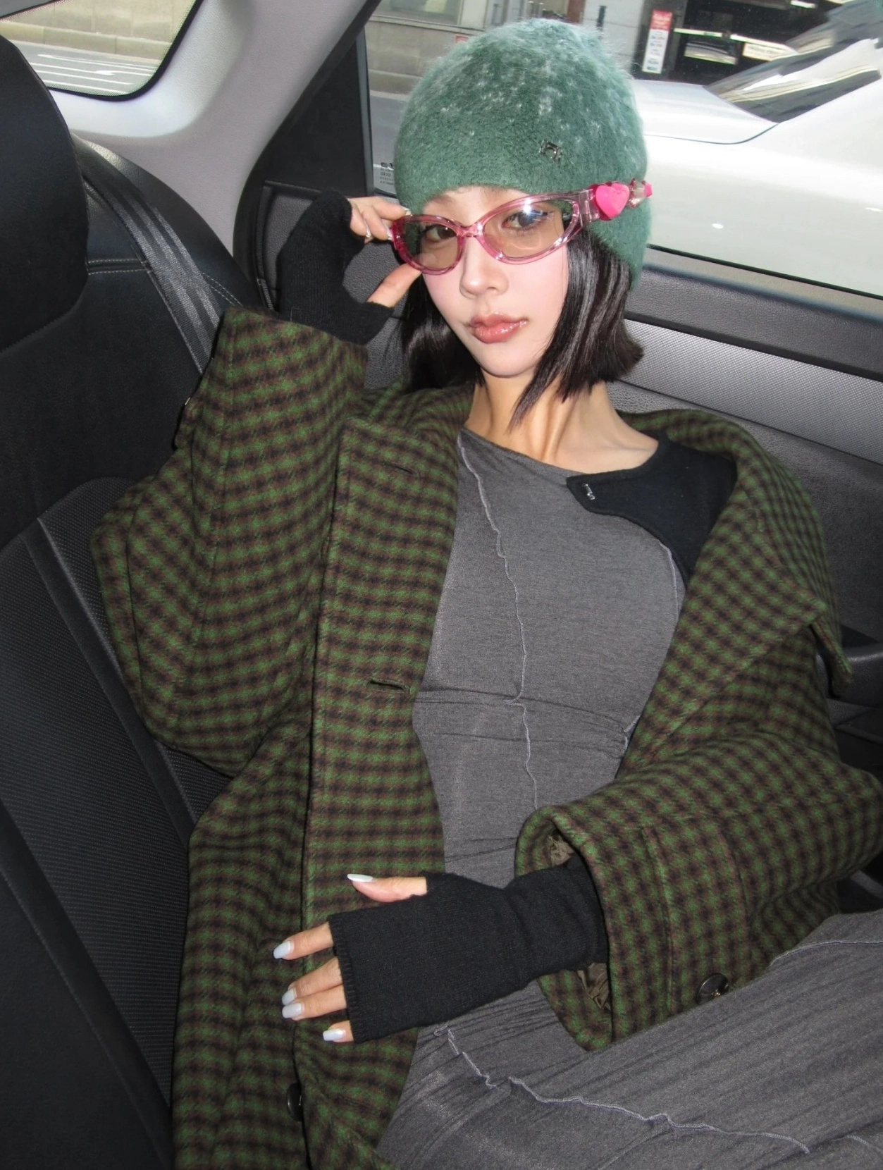 Pink Heart And Flower Detail Sunglasses | Mina - Twice - Fashion