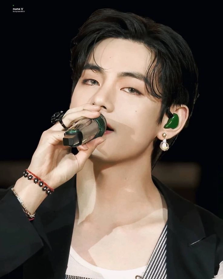 Kim Taehyung Taehyung Bead Bracelet Red And Black Flower Beads Two