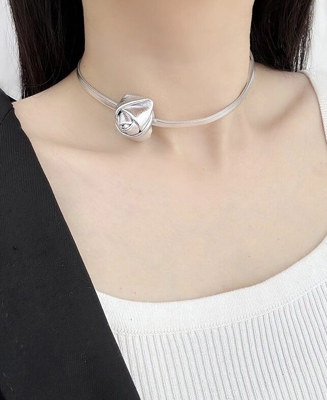 [leeENoir] 韓国☆925silver☆Round Rose Necklace Sterling Silver Rose Necklace for Women, Rose Jewelry, Rose