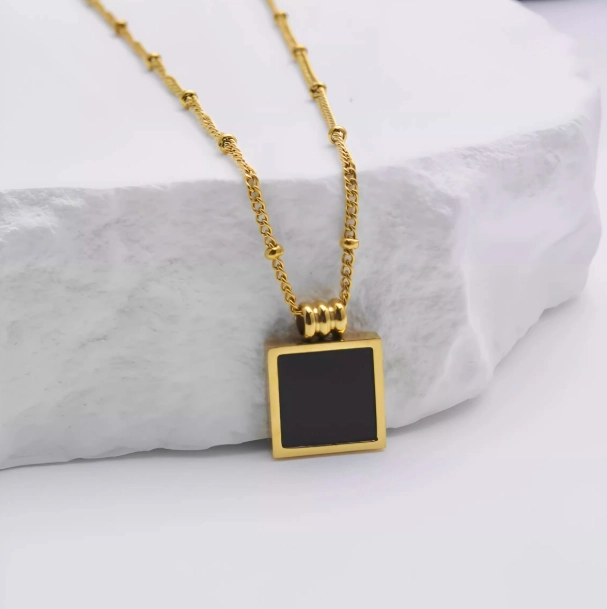 TWICE 着用★関税込★BLACKPURPLE★Square Cubic Chain Necklace il_340x270.5401161234_hevj.jpg