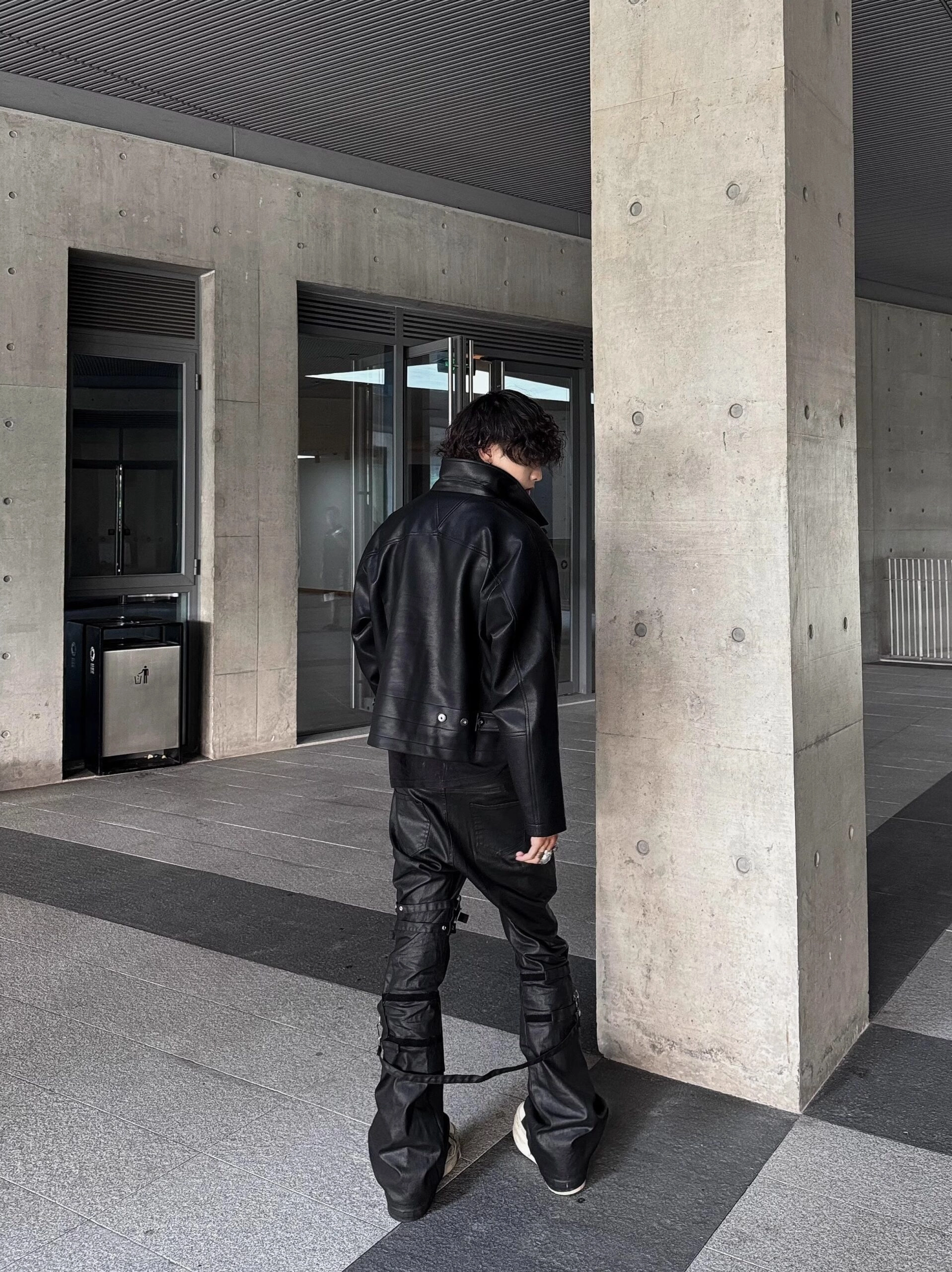 Black Zip-Up Faux Leather Jacket | Hyunjin - Stray Kids
