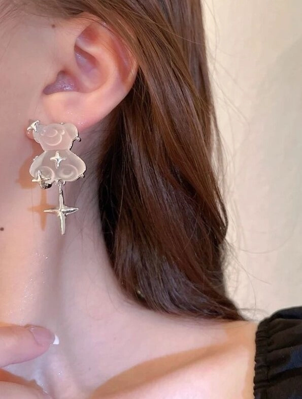 ピアス Hei [Worn by Hye-seon Choi] [sv925] flake onetouch earri ☆Hei☆ [sv925] flake onetouch earring Designer fashion