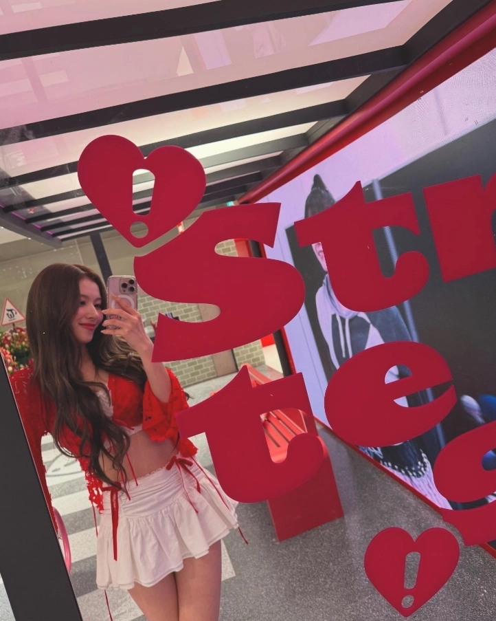 White Double Bow Mini Skirt | Sana - Twice - Fashion Chingu