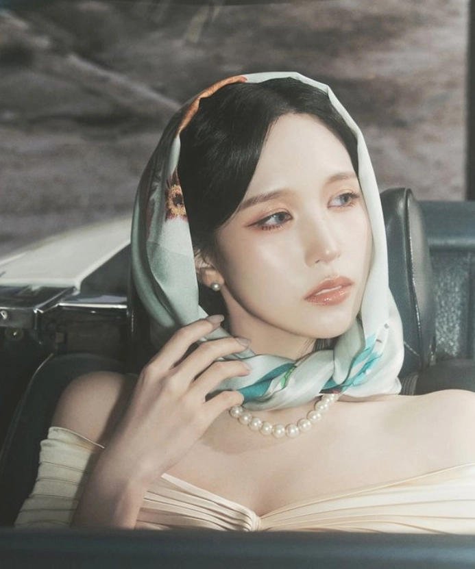 White Elegant Pearl Necklace | Mina - Twice - Fashion Chingu