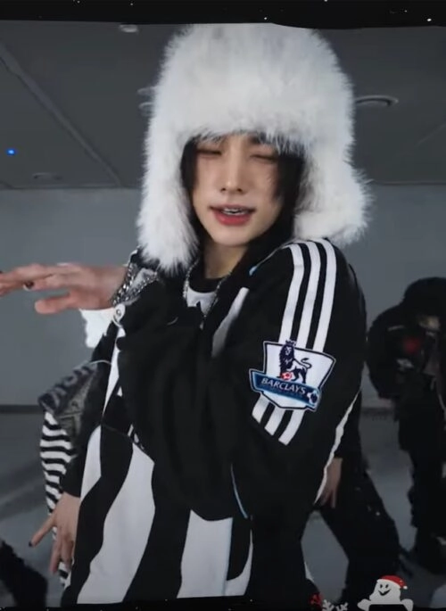 White Furry Earflap Hat | Hyunjin – Stray Kids