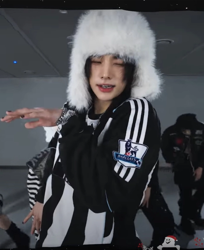 White Furry Earflap Hat | Hyunjin - Stray Kids - Fashion Chingu