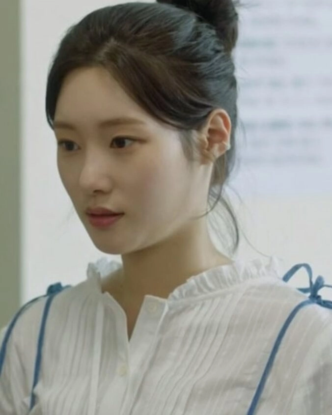 White Ruffle Neckline Pleated Blouse | Yoon Joo Won - Family