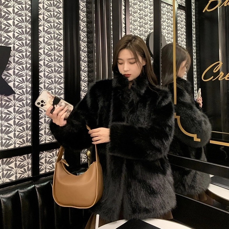 ジャケット・アウター Roen semantic fur long coat y2k Vkei emo Black Collared Winter Fur Coat | Chaewon - Le Sserafim