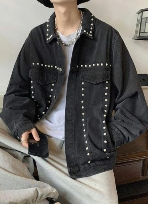 Black Rivet Details Denim Jacket | Haerin – NewJeans