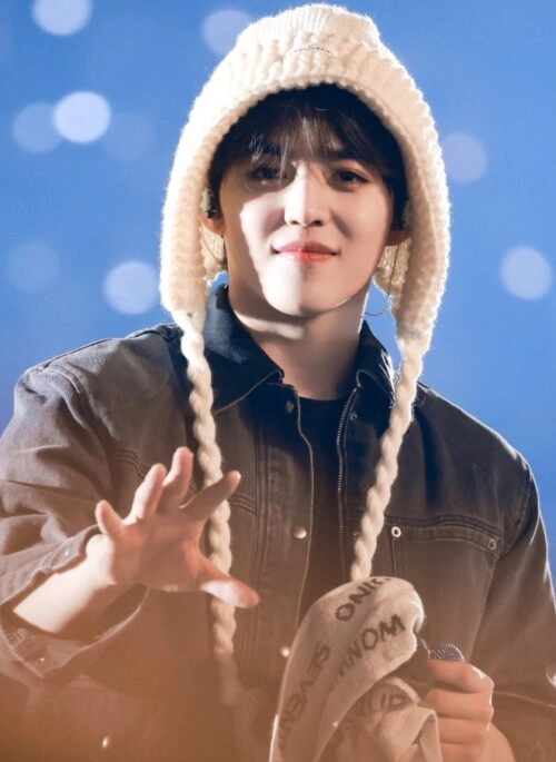 ☆SEVENTEEN ジュン着用☆関税込★ooowl★CORDUROY CAP LOVE Jeonghan style in Going Seventeen Episode 44 1. Evan Laforet