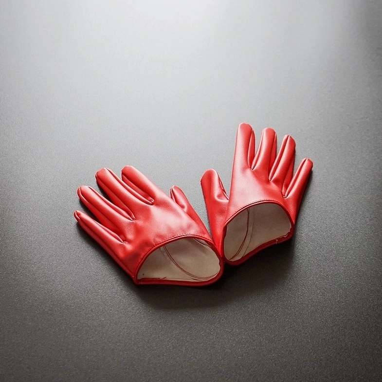 小物 SOL FUC Hairy Gloves Red Red Faux Leather Half Gloves | Hyunjin - Stray Kids
