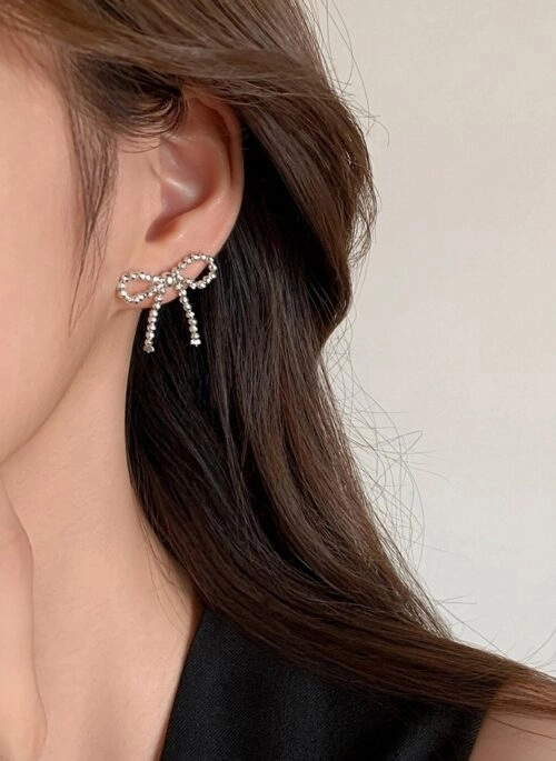 [Blackmuse] BLACKPINKジス着用☆crystalpearlmixeddrop earring Silver Round Crystal Dangling Earrings | Jisoo - BlackPink