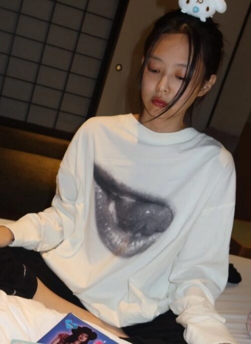 Blue Rib Knit Cropped T-Shirt | Jennie - BlackPink - Fashion