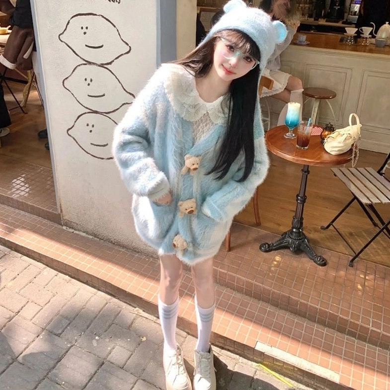 Blue Plaid Bear Embellished Knit Cardigan | Hyunjin - Stray