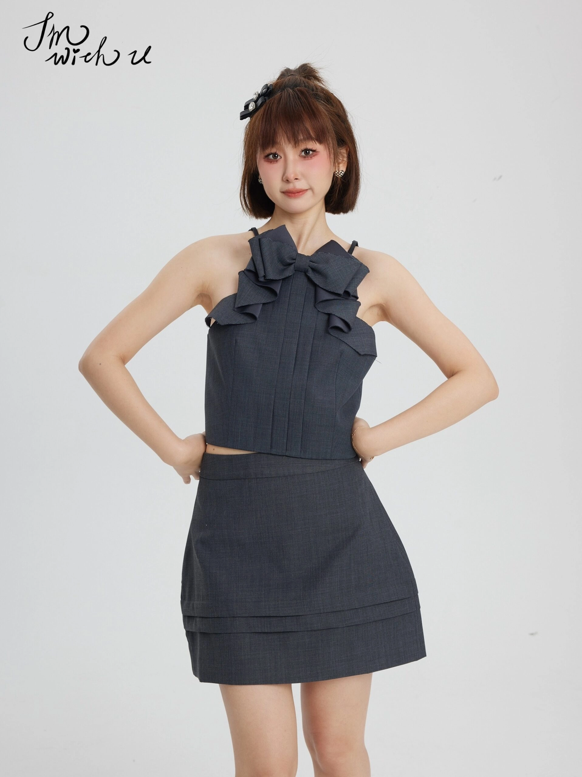 【PORTERNA】Jisoo Collar Short One Piece Grey Peterpan Wide Collar Dress | Jisoo - BlackPink