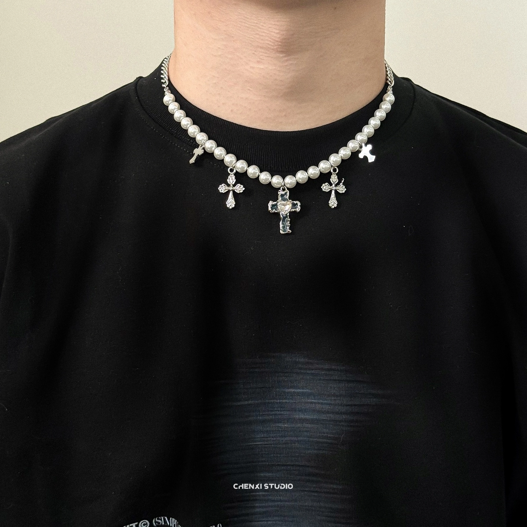 Silver Cross Pendants Pearl Necklace | Chung Ha - Fashion Chingu