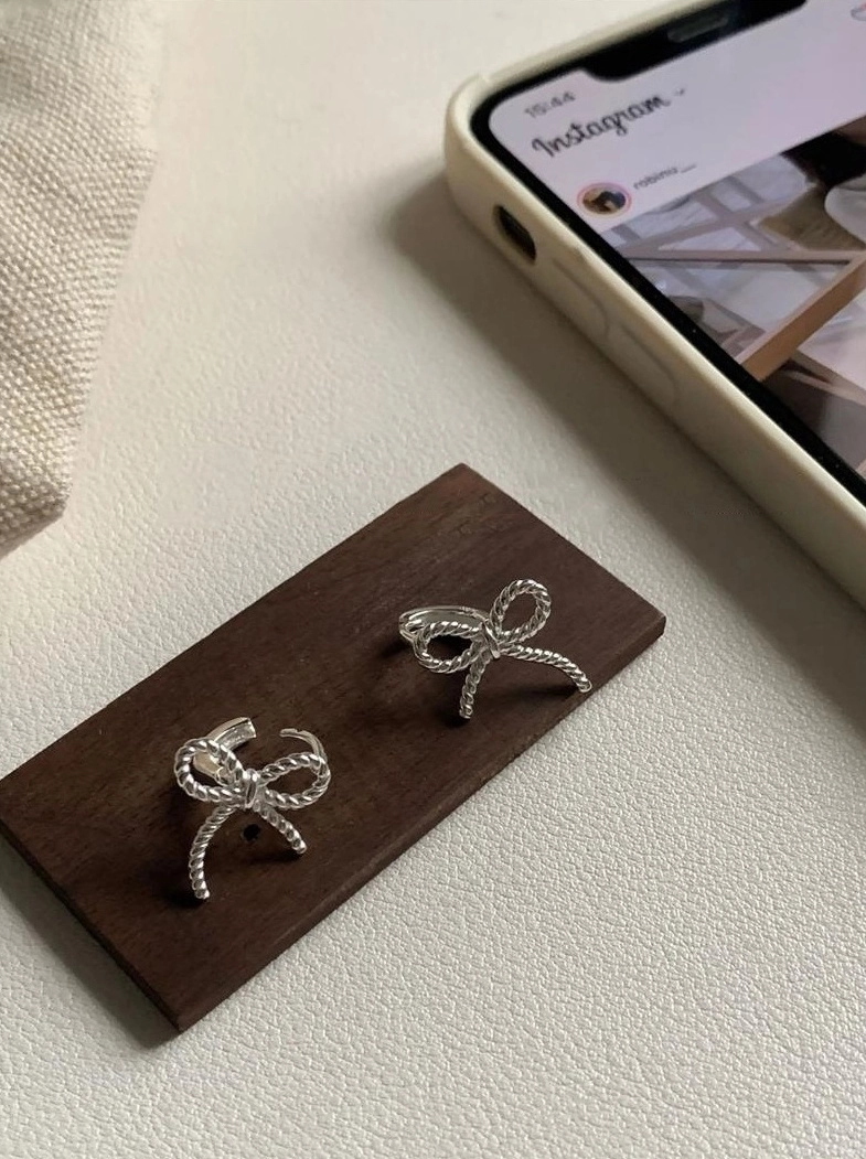 Silver Rope Bow Earrings | Jisoo - BlackPink - Fashion Chingu