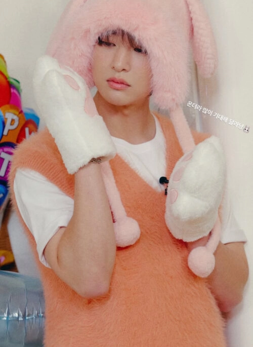SHINee テミン HOODIE 新品 Amazon.co.jp: SHINee テミン TAEMIN ツアーEphemeral Gaze