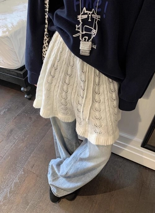 Beige Warm Knitted Skirt | Yoon – STAYC