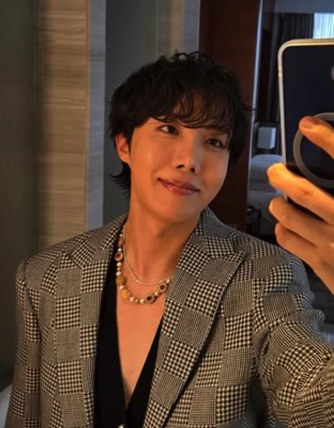 BTS J HOPE着用 aneujac The Speckled Pearl Necklace (2 色) il_fullxfull.4202083160_syv4.jpg