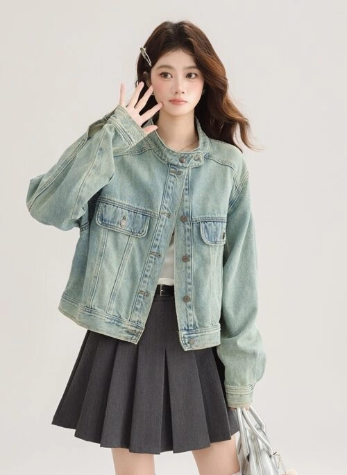 Light Denim Jacket With Stand Collar