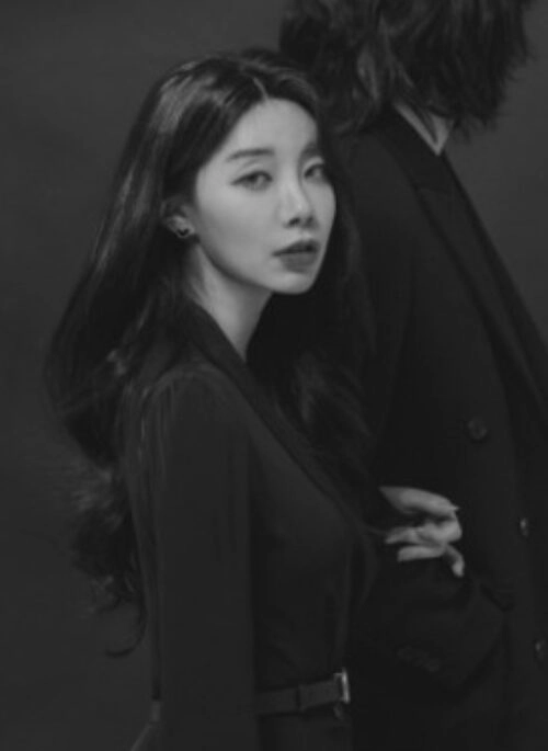 TAKEONE 2nd Full Album – 상업예술