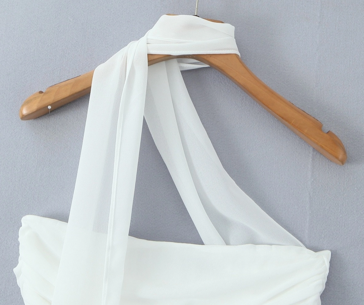 ☆送料・関税込☆Bohemian Seoul★SHIRRING HALTER WARMER T★ SINROYEE Women's Sleeveless Halter Tie Embroidery Crop Cami