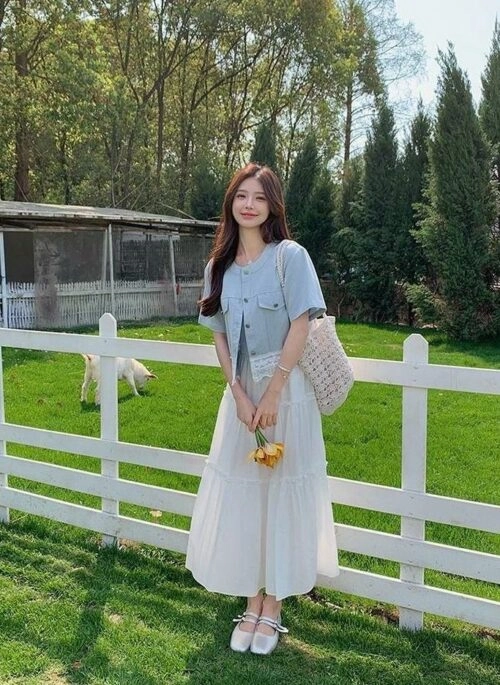 Elegant Lace Trim Ensemble