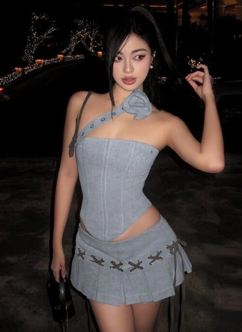 Grey Flower Detail Top And Skirt Set | Solar – Mamamoo
