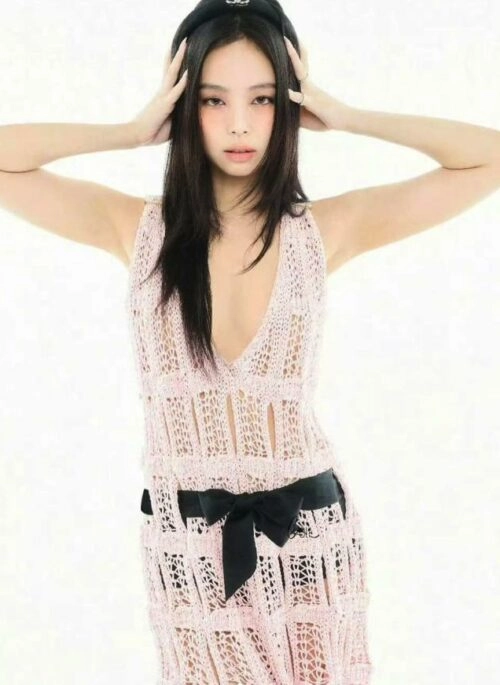 Pink Bow-Accent Hollow Knit Dress | Jennie – BlackPink