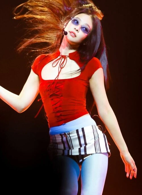Red Hollow Front Lace-Up Top | Jennie – BlackPink