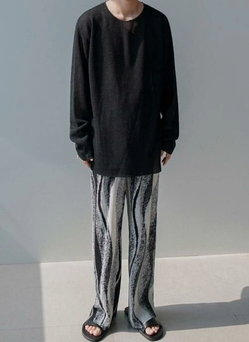 Relaxed Chic Pleated Wideleg Trousers