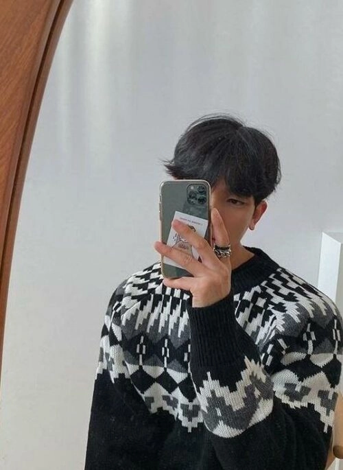 Vintage Knit Sweater With Ethnic Pattern