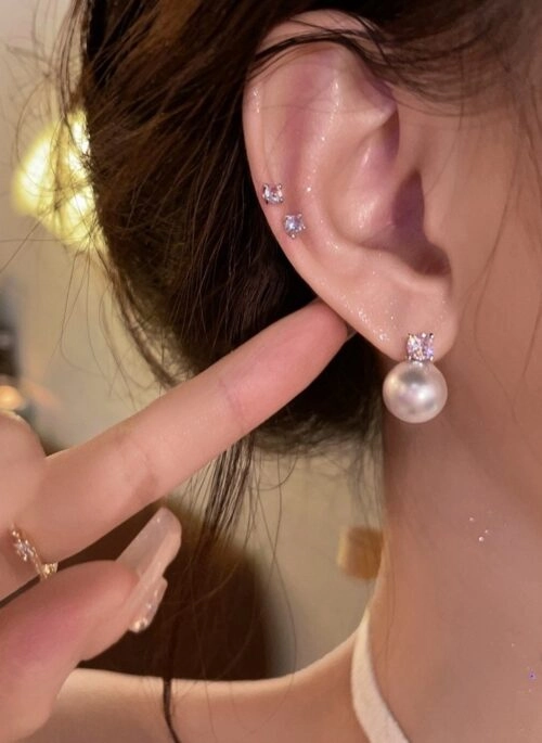 White Gem Pearl Earrings | Solar – Mamamoo