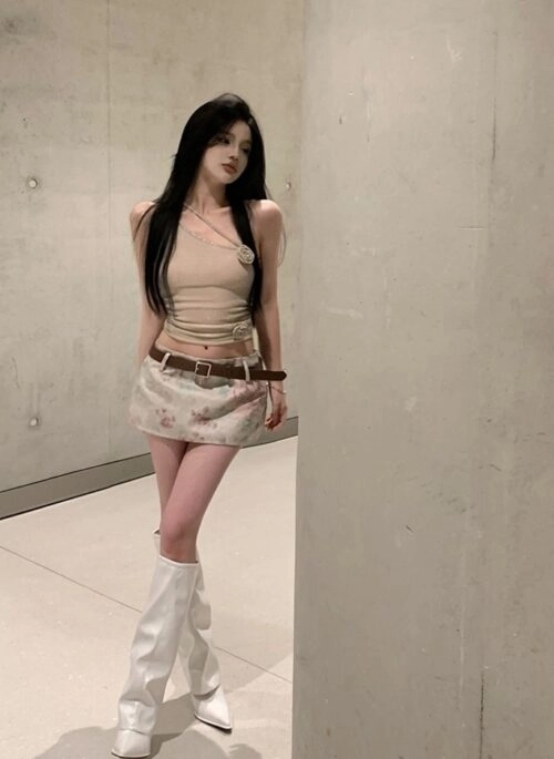 Beige Double Flower Asymmetric Top | Julie – Kiss Of Life