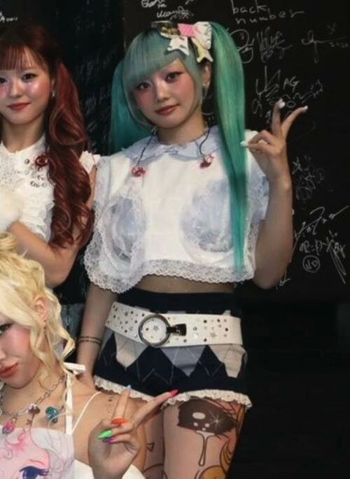 White Buckled Corset Top | Hinata - XG - Fashion Chingu