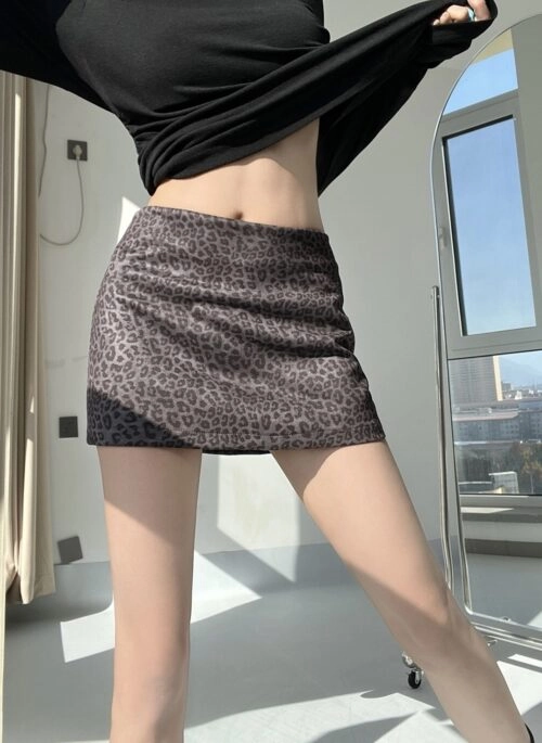 Brown Leopard Print Mini Skirt | Sana - TWICE
